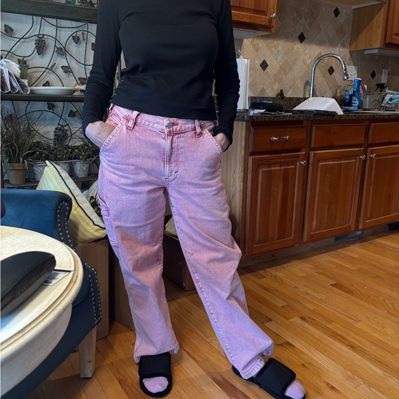 Gap midrise 90’s loose straight jeans. Great used condition- like new. - Picture 4 of 12